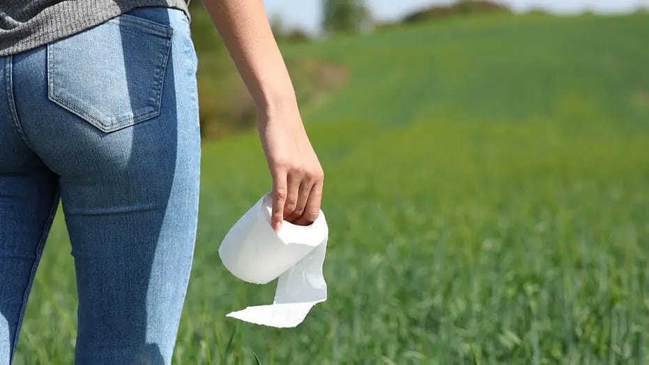 Florida Woman Ends Week-Long Feces Crime Spree — Caught Defecating in Own Yard
