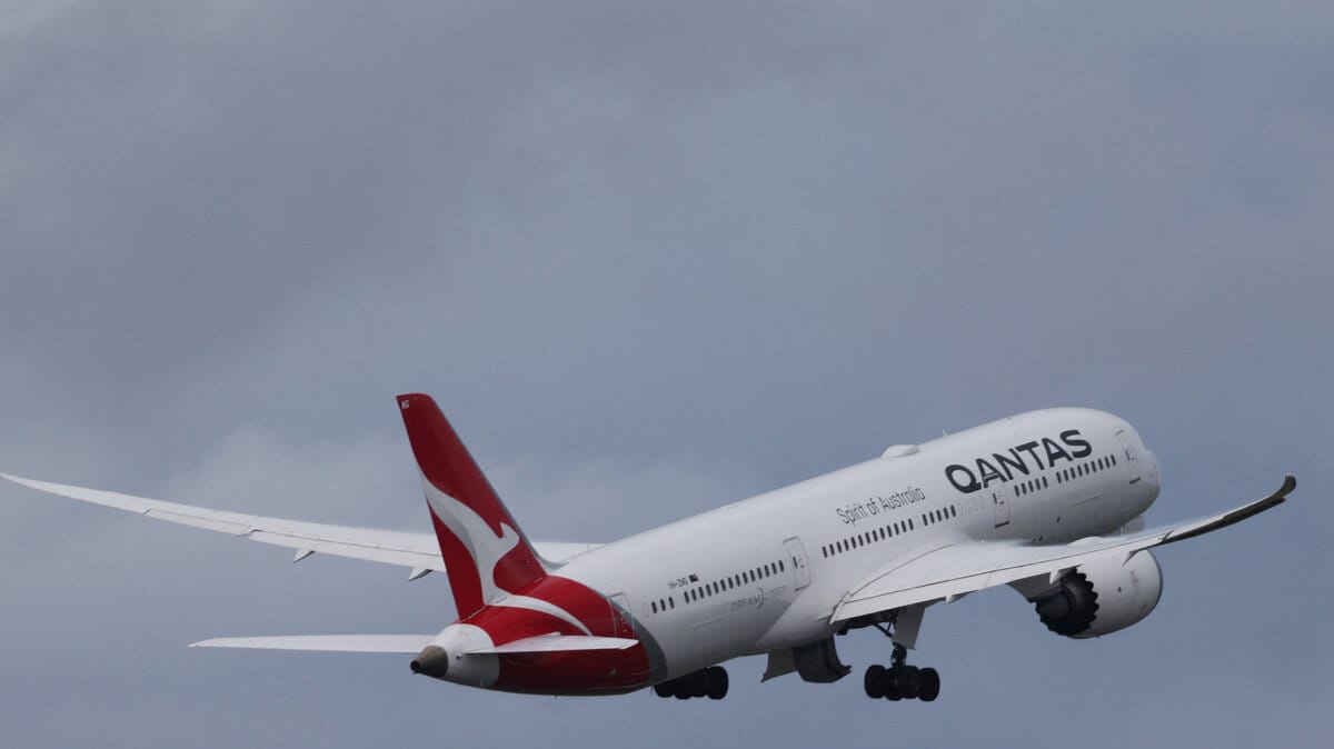 Qantas Flight Diverts to Tahiti After Passenger Bites Attendant