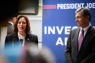 Kamala Harris Praises Roy Cooper as North Carolina Shifts Right