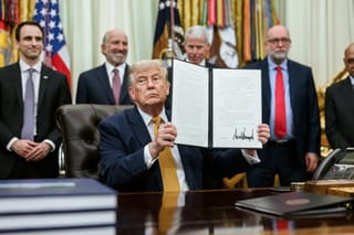 Trump Order Directs Agencies to Weigh Employer Layoffs in H-1B Decisions