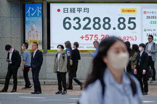Oil Surges 4% as Trump Rejects Iran Ceasefire Response — Asian Markets Mixed