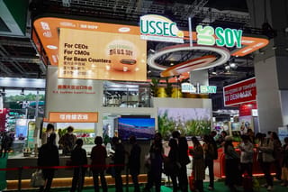 White House Claims China Soybean, Rare Earth Deals After Trump-Xi Summit