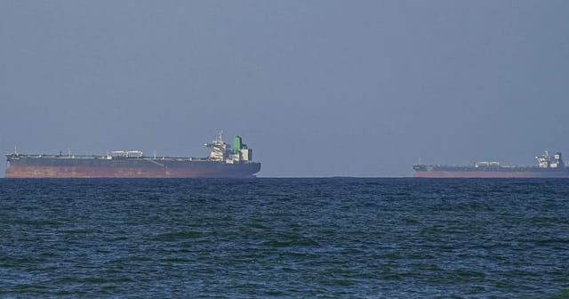 White House disputes Iran military report of Hormuz traffic suspension