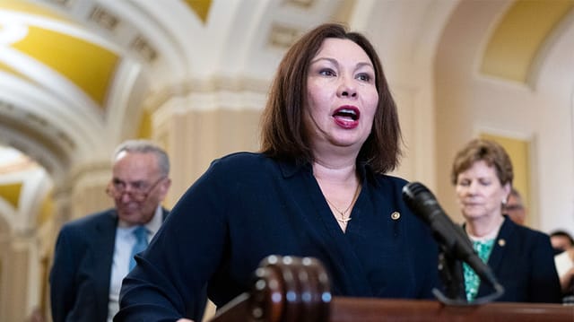 Duckworth Demands TSA Restore Shoe Removal After Security Breach