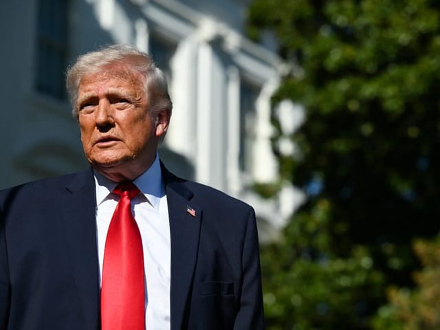 Trump Faces Political Test as Iran Ceasefire Hangs in Balance