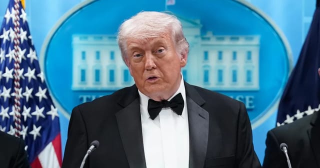 Secret Service Agent Shot at Correspondents' Dinner as Trump Evacuated