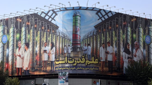 Iran Weighs Nuclear Sprint as Trump War Threats Mount