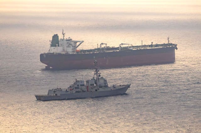 Trump Vows Naval Blockade Will Continue as Iran Commanders Brief Military Options