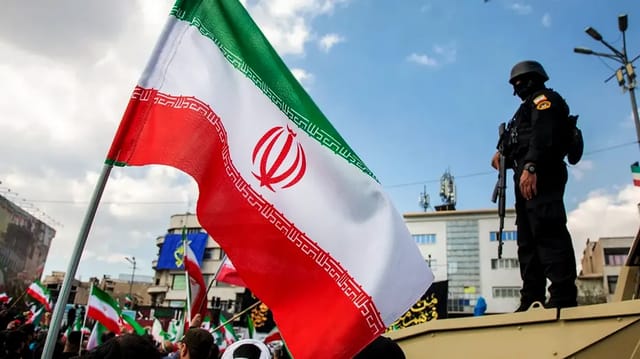 Trump Backs Armed Iranian Resistance — Dissidents Push Reagan Doctrine Revival