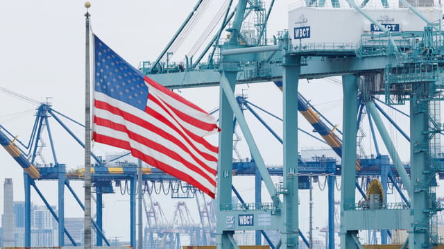 Trump Tariff Refunds Flow as Feds Process $166B in Claims