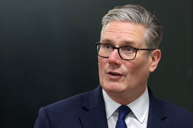 Starmer Survives Tuesday Coup Attempt Despite Minister Exodus