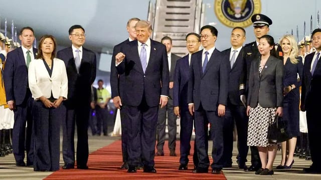 Trump Arrives Beijing for Xi Summit as AI Race Reshapes Global Order