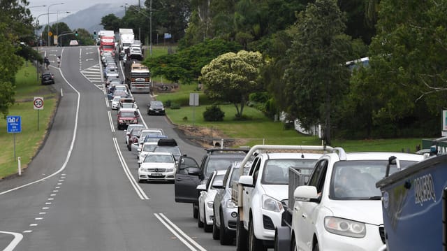 Bus Crash Kills One, Injures 29 on Australia's Deadliest Highway