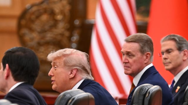 Trump Eyes Chinese Investment Despite National Security Concerns