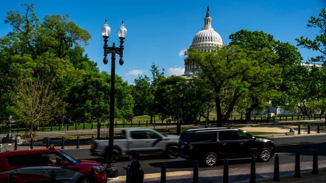 House GOP Blocks Iran War Powers Vote Over Attendance Issues