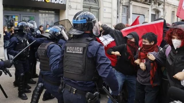 French school students clash with police.